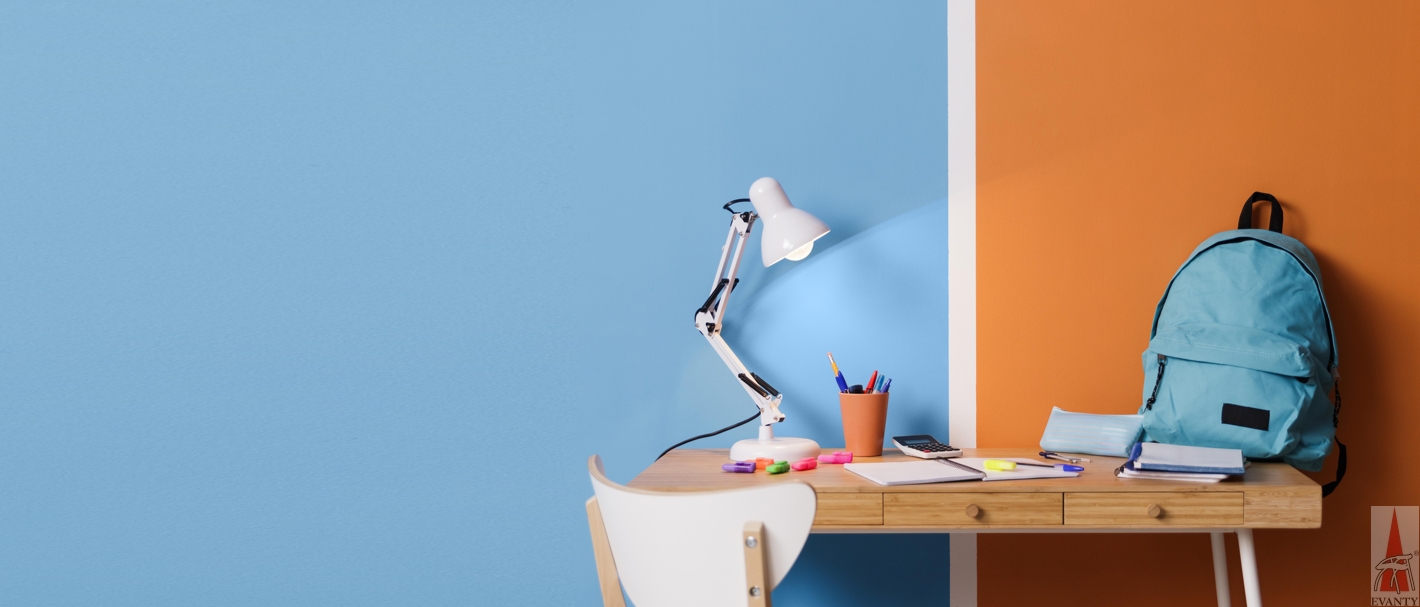 Письменный стол для школьников — как подобрать, на что обратить внимание?